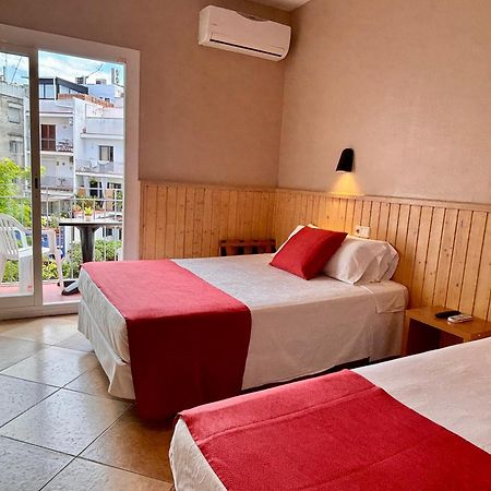 Hotel Piccadilly Σίτζες Εξωτερικό φωτογραφία