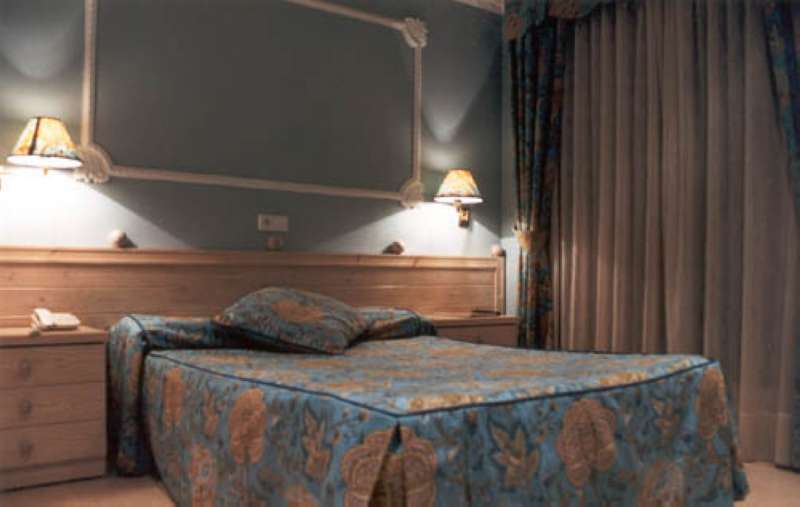 Hotel Piccadilly Σίτζες Εξωτερικό φωτογραφία