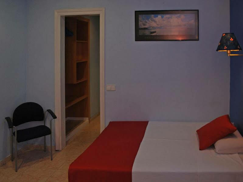 Hotel Piccadilly Σίτζες Εξωτερικό φωτογραφία